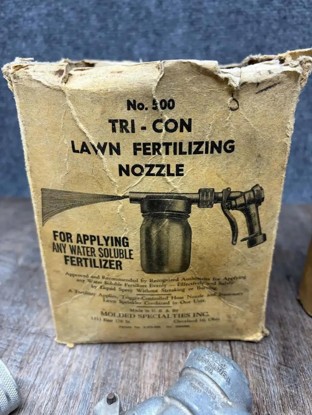 Vintage Tri-Con No. 500 Lawn Fertilizing Nozzle Sprayer Kit - glass bottle kit
